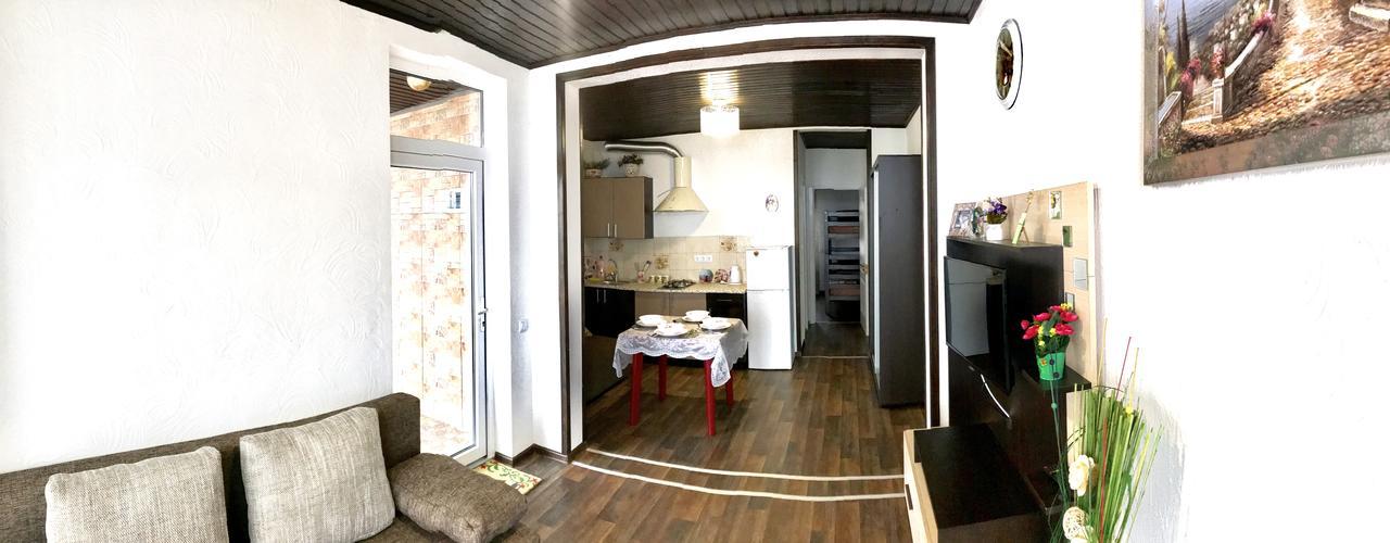 Akvitaniya Mini-Hotel 자토카 외부 사진